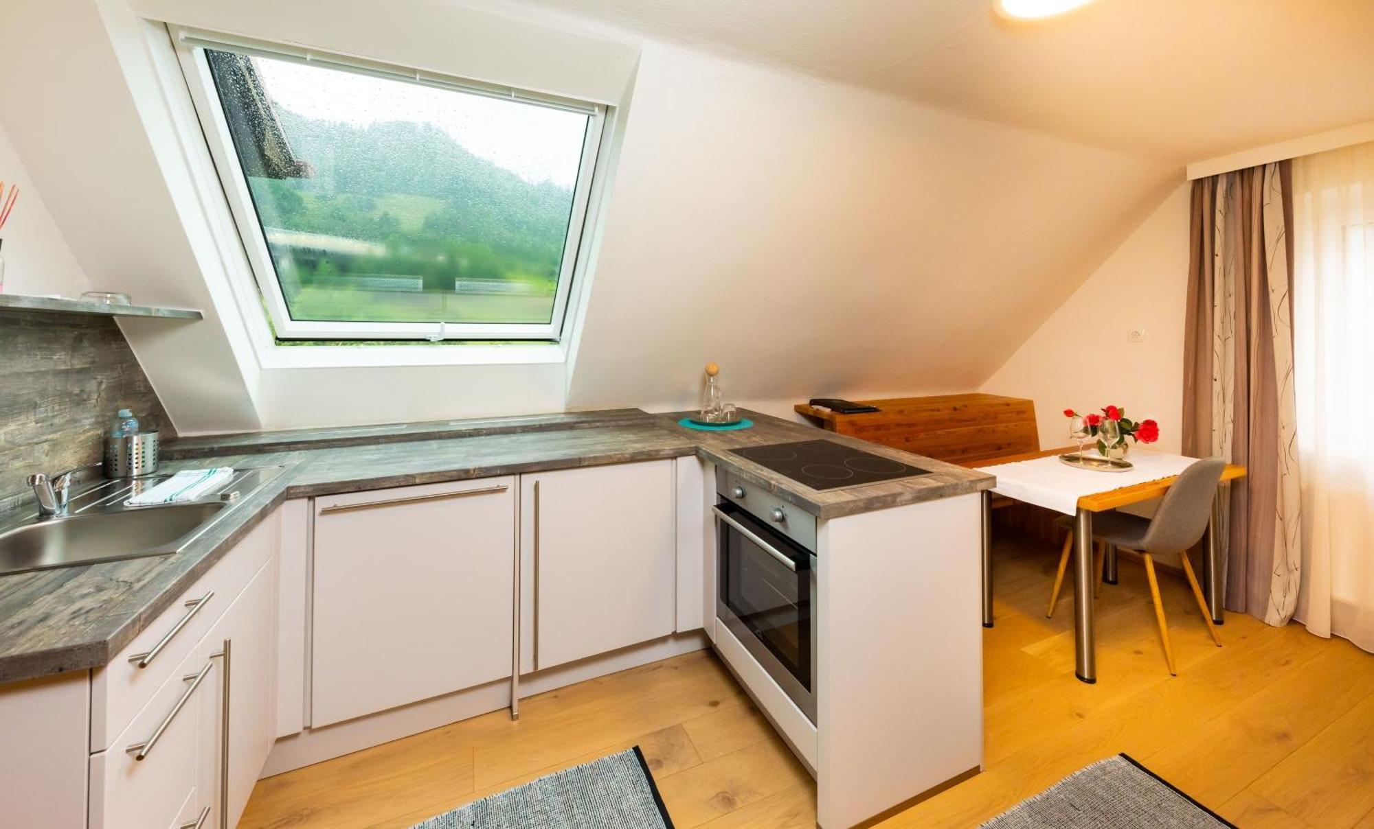 Apartmenthaus Pastner Am Teich Übelbach Εξωτερικό φωτογραφία