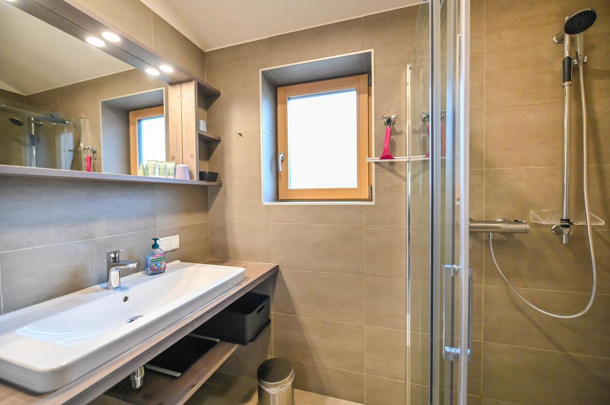 Apartmenthaus Pastner Am Teich Übelbach Εξωτερικό φωτογραφία